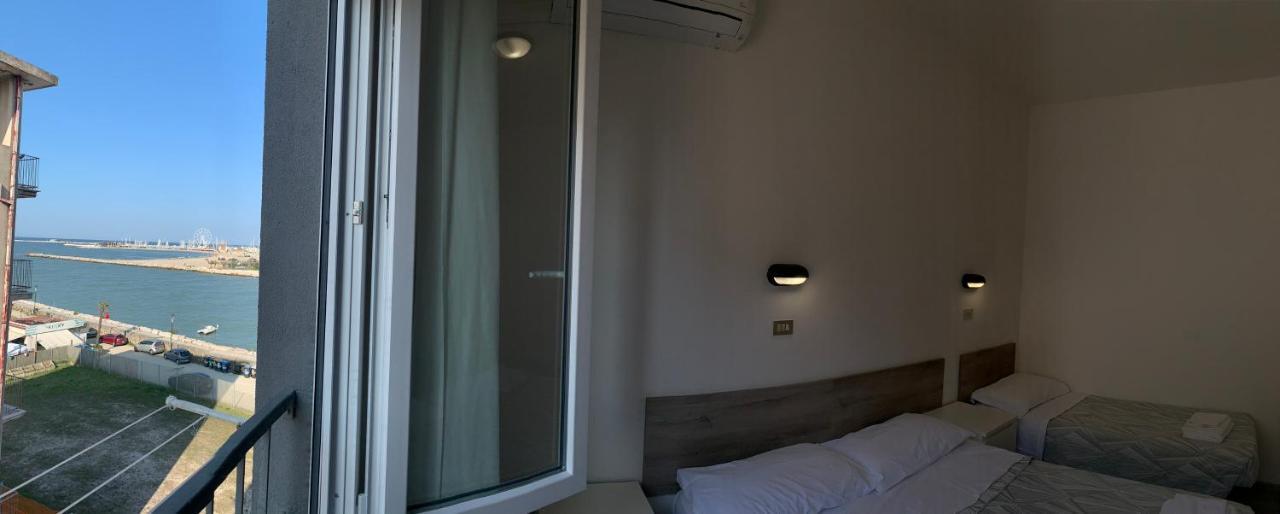 Hotel Laika Rimini Exterior photo